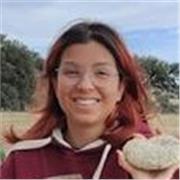 Graduada en Ciencias Naturales de la Universidad de Cambridge